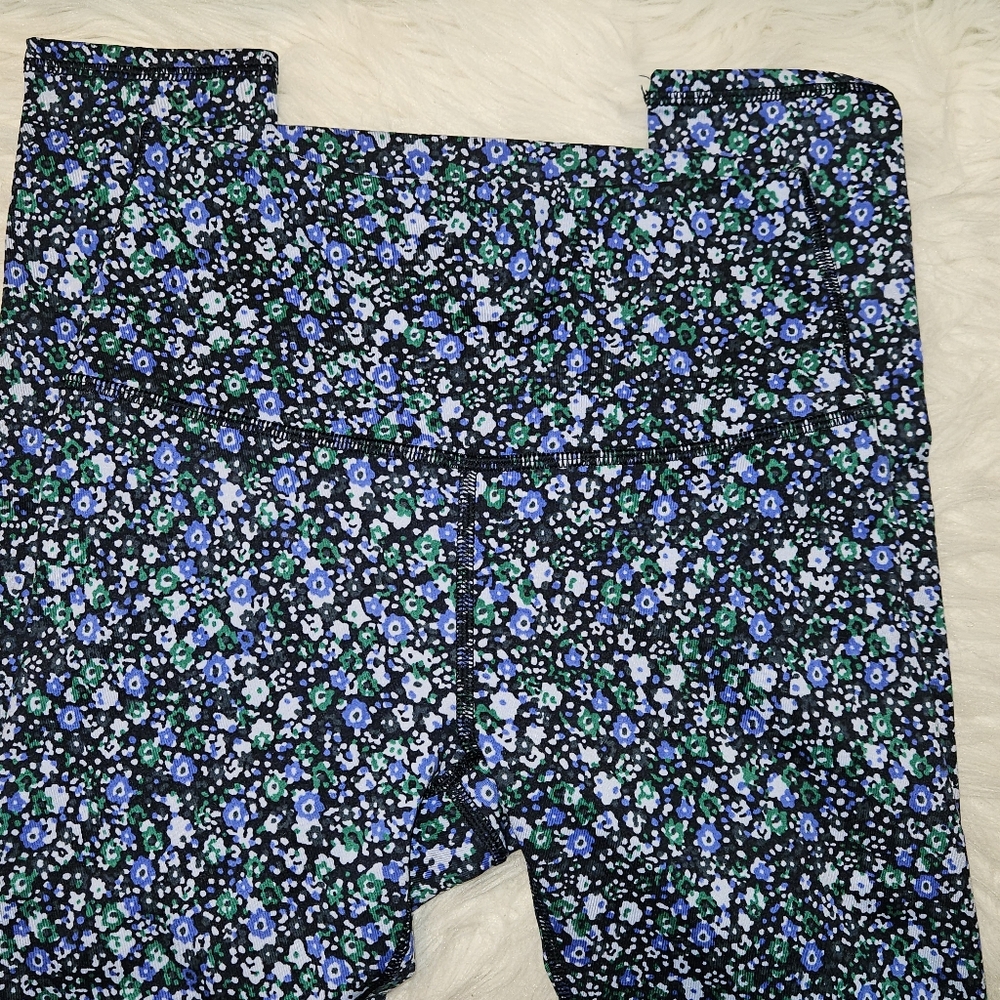 Aerie Chill Play Move Floral Leggings